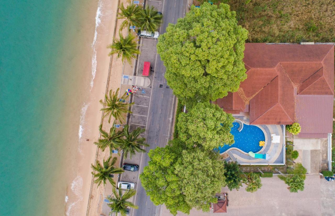 Rimlay Beachfront Pool Villa Sattahip Eksteriør billede